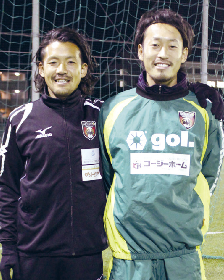 左：芝崎純平選手（昭和61年生まれ、和歌山県出身） 右：角南裕太選手（昭和62年生まれ、神奈川県出身）