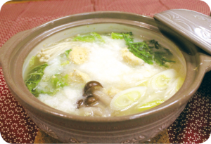 ふわっとあたたかい長芋がやさしい味わい。煮込んでいると長芋が沈んでしまうので、火をとめて冷めないうちにいただきます