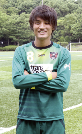 平成元年生まれ、愛媛県出身。関西大学卒業後、FC大阪を経て、平成26年にアルテリーヴォへ