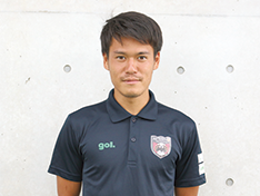 平成4年生まれ、千葉県出身。関東第一高、江戸川大卒。ガンジュ岩手FCを経て、平成28年アルテリーヴォ加入