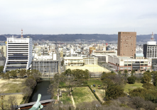 和歌山城天守閣からまちなかを撮影