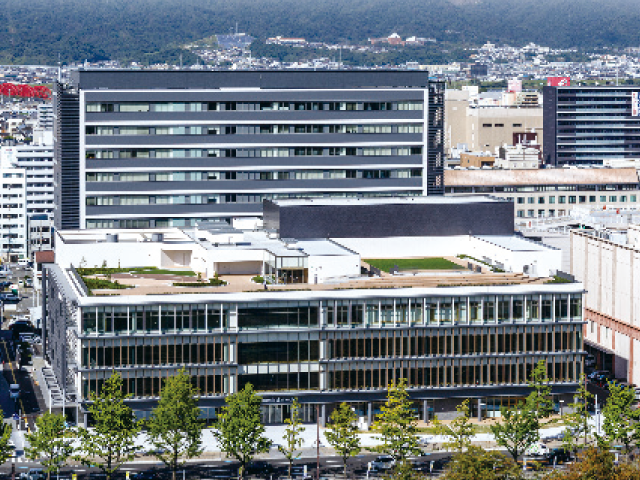 和歌山城ホール全体像