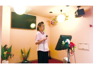 ママ会やシニアの集まりにも 手ごろで気軽に歌えるカラオケ喫茶 Living和歌山