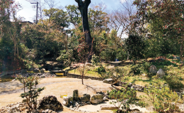 鈴木屋敷_池泉庭園