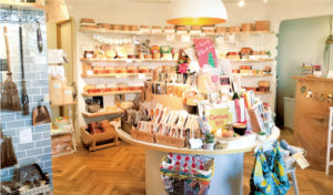 漆器のある暮らし内観