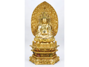 梵音寺の宝冠釈迦如来坐像